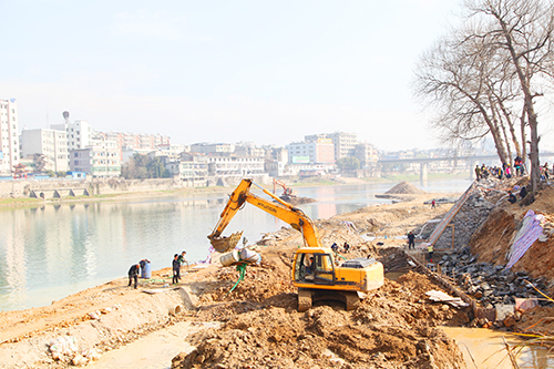 崇陽陸水河綜合治理工程現場。.JPG